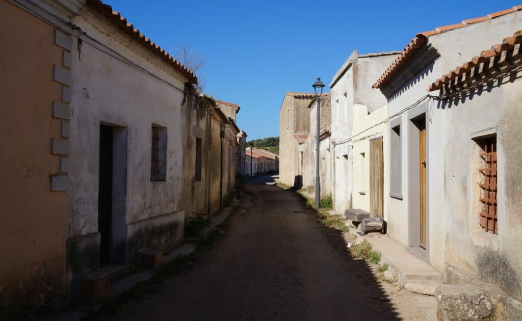 Cosa vedere a San Salvatore di Sinis, il villaggio western della Sardegna