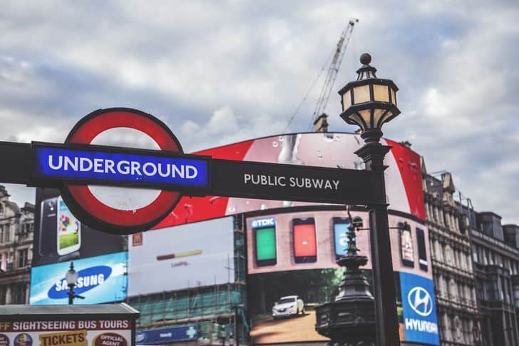 underground_tube_londra_mezzi_pubblici