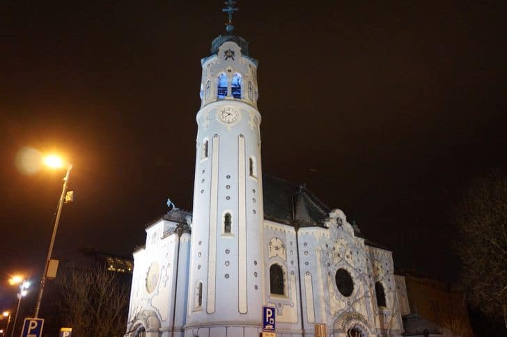 chiesa_blu_bratislava
