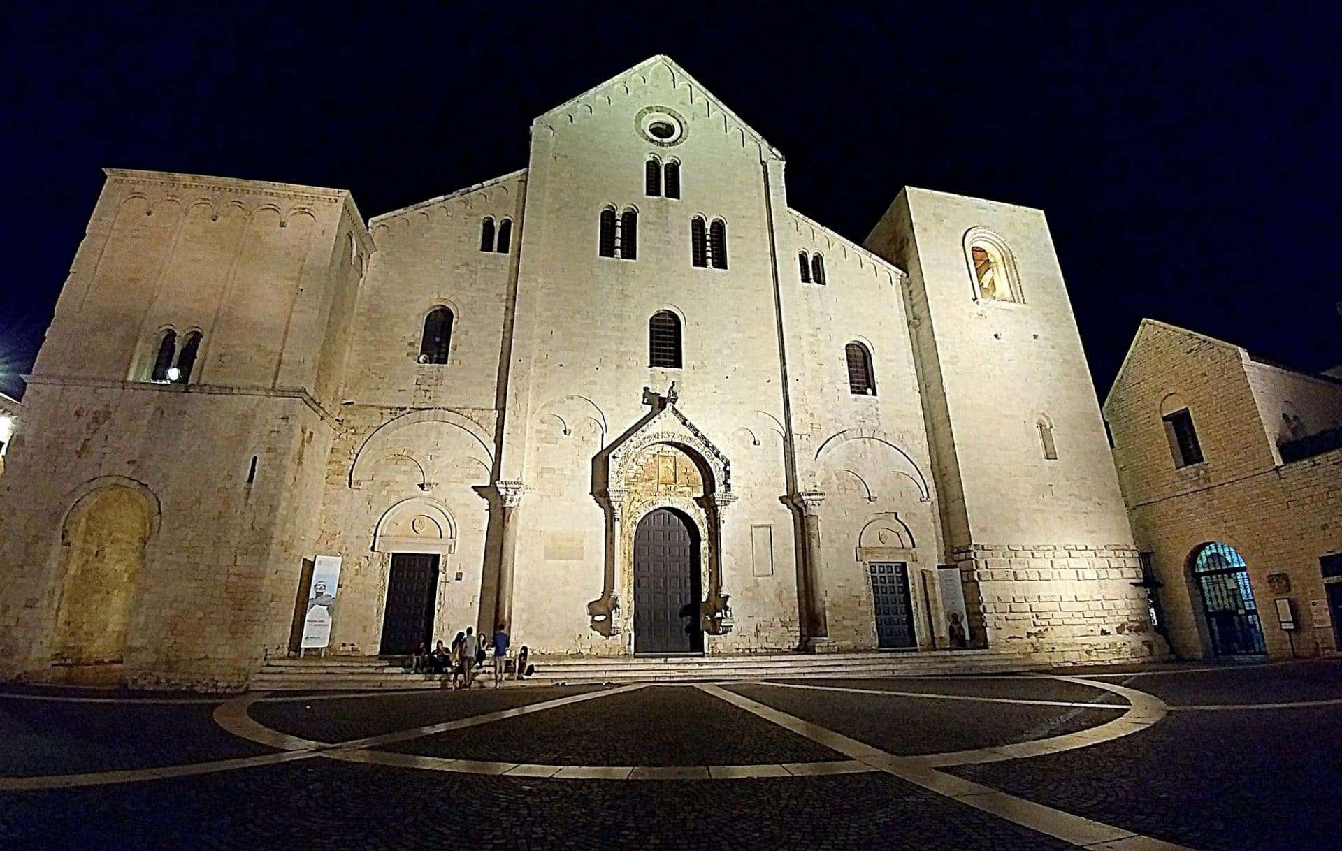 basilica san nicola bari vecchia facciata