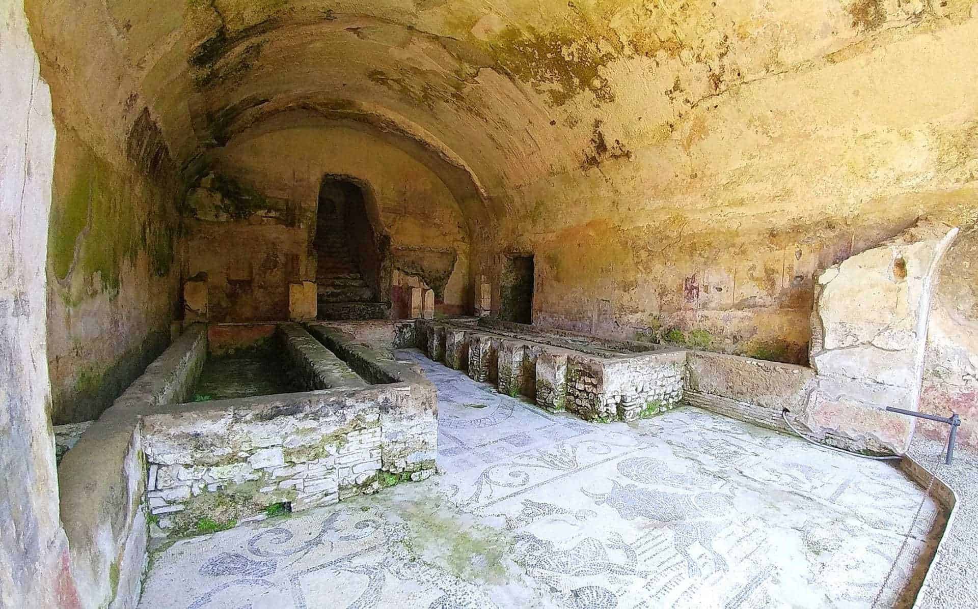 villa romana marittina minori reperti romani