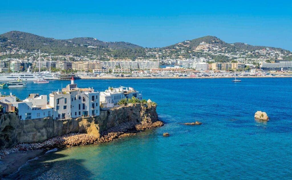 Ibiza ad aprile: cosa fare in primavera e fuori stagione