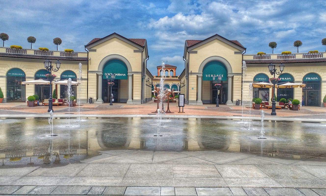 piazza serravalle scrivia outlet