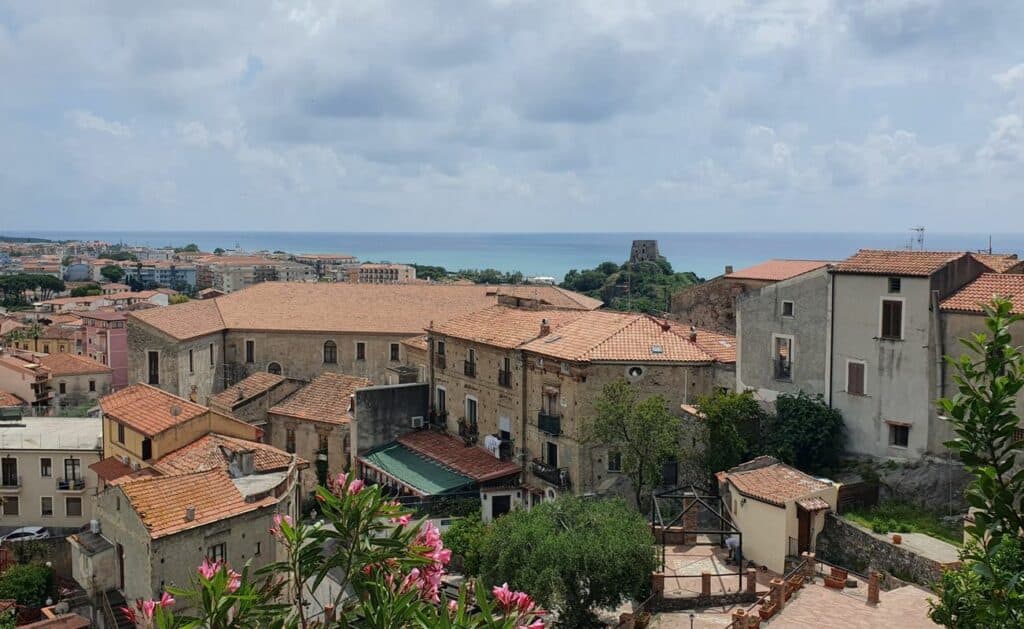 Vista dall'alto di Scalea in Calabria 