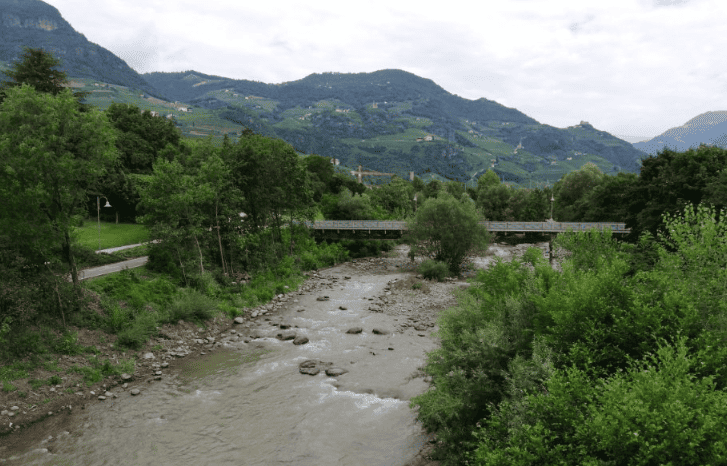 Lungofiume Talvera-Bolzano