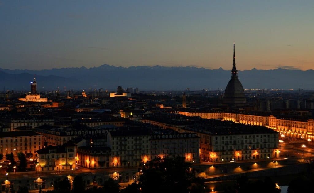 Panorama Torino di notte, Piemonte