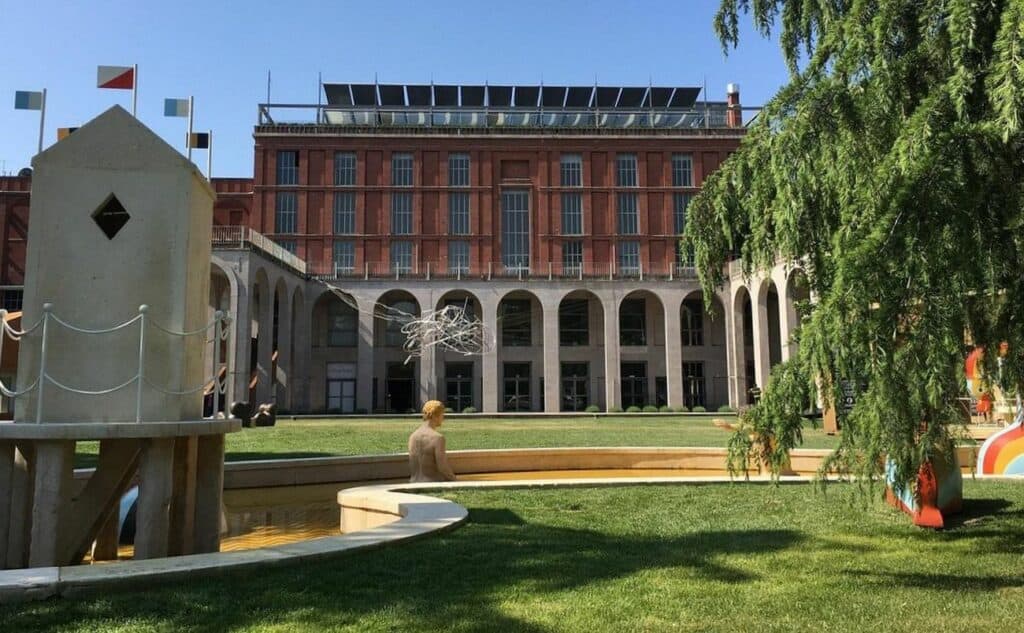 Palazzo dell'arte, parco sempione - Milano