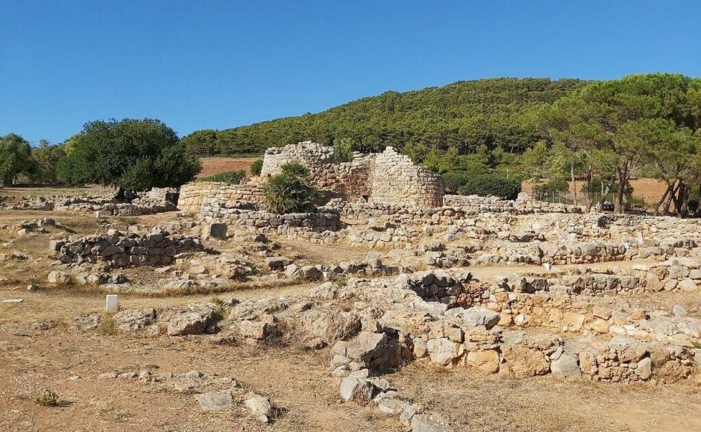 Area archeologica di Palmavera, Riviera del Corallo - Sardegna